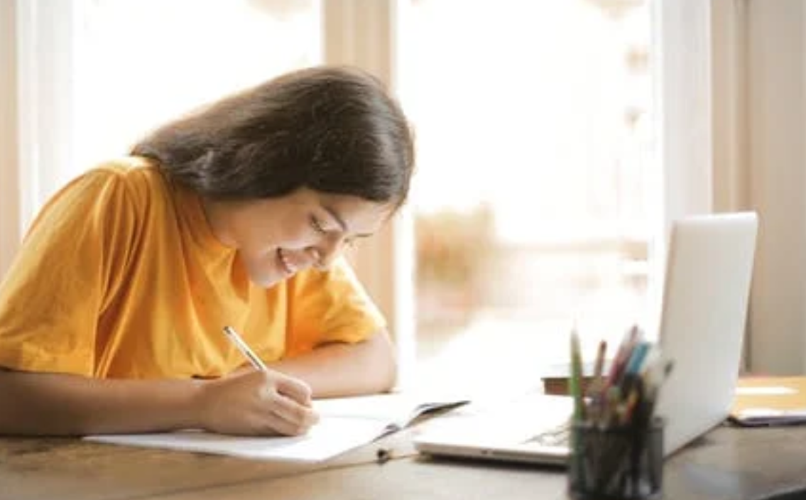woman writting